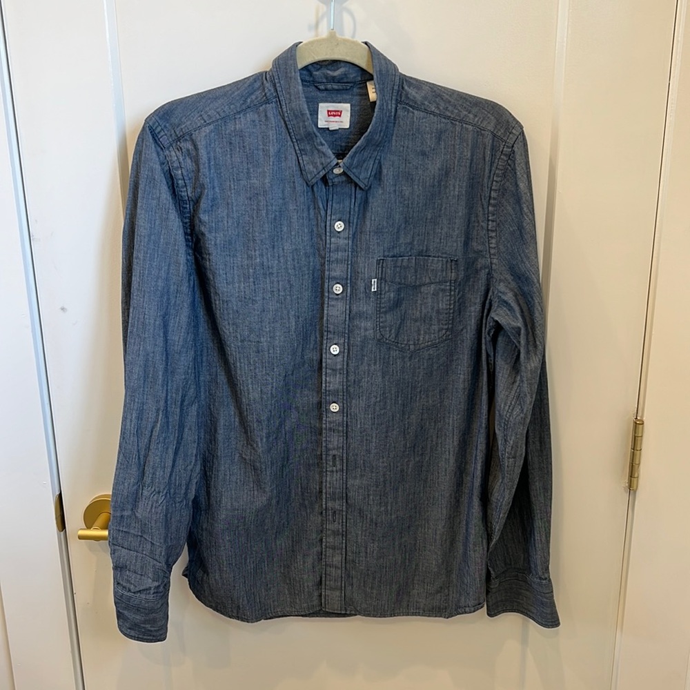 Men’s Levi’s Denim Chambray Shirt Size M